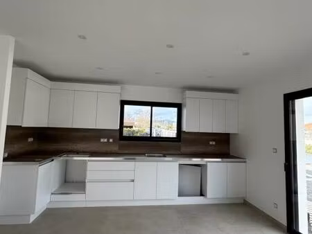 villa 4 pièces 119 m²