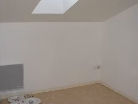 maison/immeuble de bourg f2 à lageon 79200