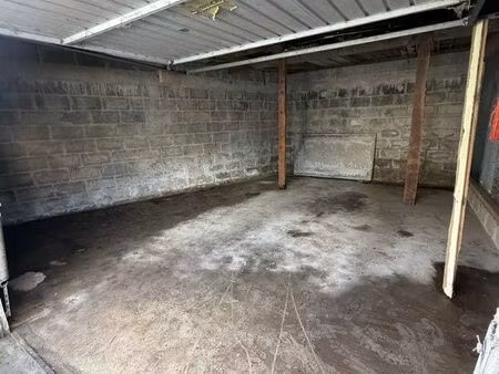 garage 30 m² à louer – accès direct sur rue