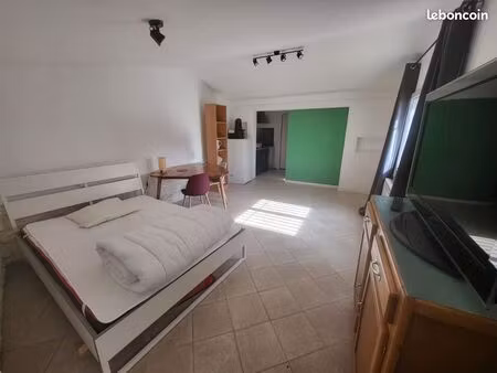 studio meublé