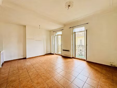 appartement t2 de 55 m2  les chartreux - 13004