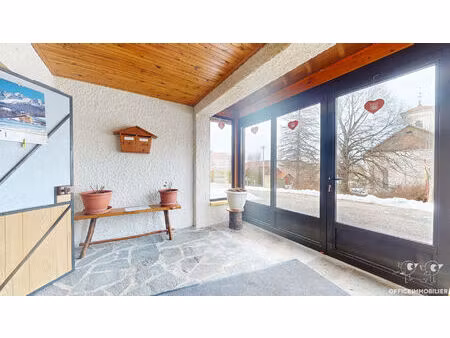 pied des pistes rez-de-chaussée ? à rénover ? grande terrasse