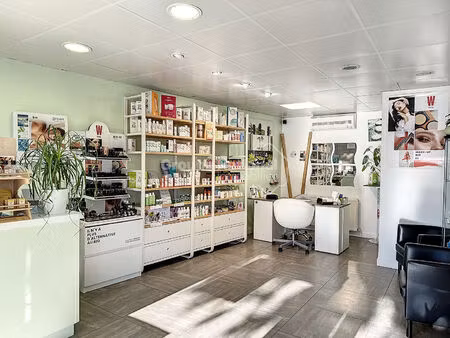 local commercial en rdc de 46 21 m² proche centre ville berre l'etang