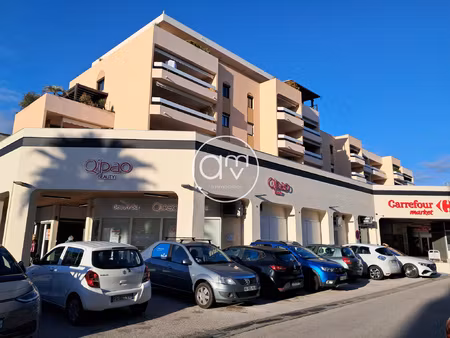 hyères local commercial