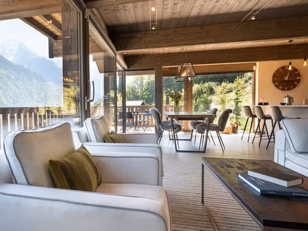 magnifique chalet - 5 chambres - face au massif du mont-blanc