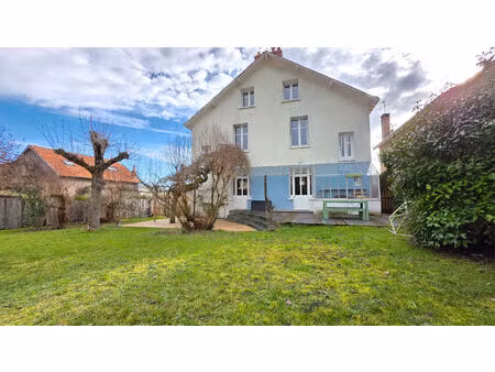 37300 joue-les-tours - a vendre maison 8 pièces de 179.75 m²