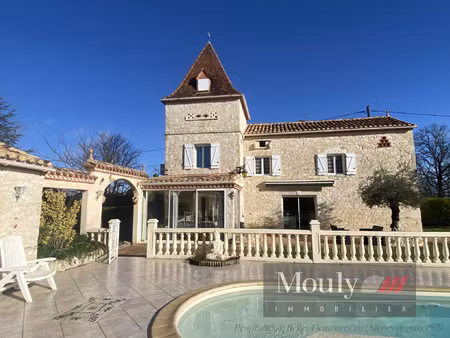 sud cahors -maison en pierre dans un joli cadre naturel