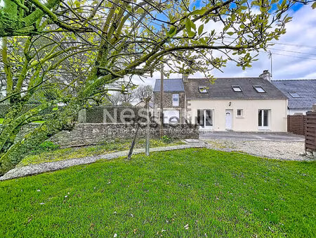 maison rénovée dans un secteur au calme à marzan