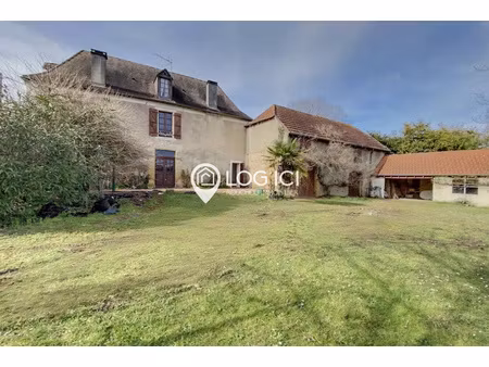 maison de caractère à rénover avec fort potentiel 5 minute