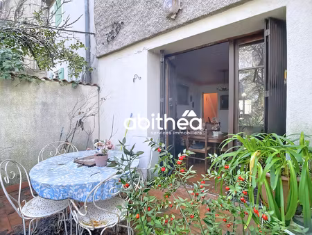 maison coeur de ville - jardin et terrasse - garage - pezena