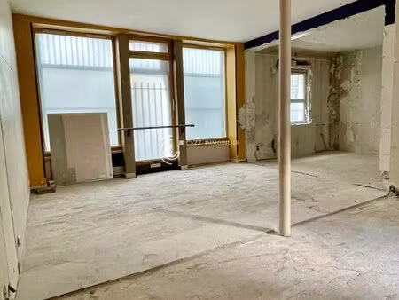 batignolles - local commercial – idéal profession libérale – accès indépendant sur cour