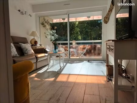 appartement t2 en centre ville 300m grande plage