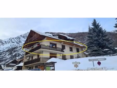 vends lot constitué de 2 appartements