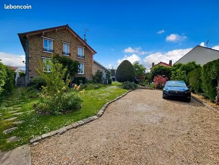 propriété 6 pièces 173 m²