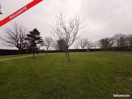 terrain 1150 m² malestroit