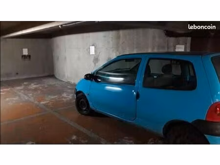 double parking paris 19ème rue petit