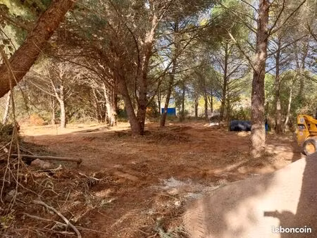 terrain 570 m² puget sur argens