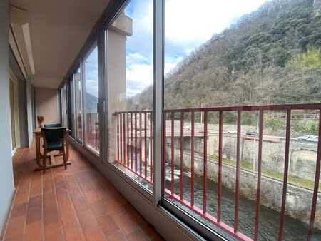 appartement t3 à foix avec ascenseur !!