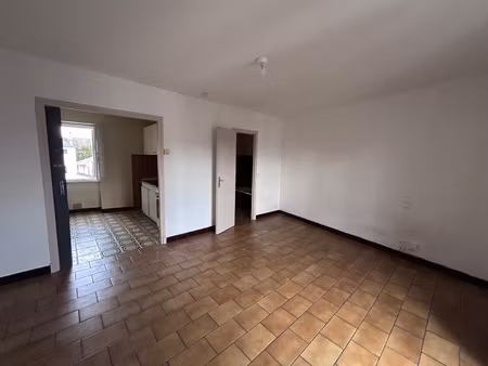 souillac studio avec balcon à louer