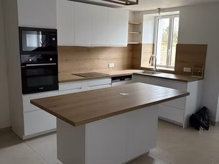 maison à louer – centre-ville de soubise – 80 m² – jardin 1000 m²