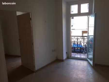 t2 location à l'année