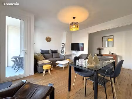 appart 2 ch 65 m2 centre ville 50 m plage