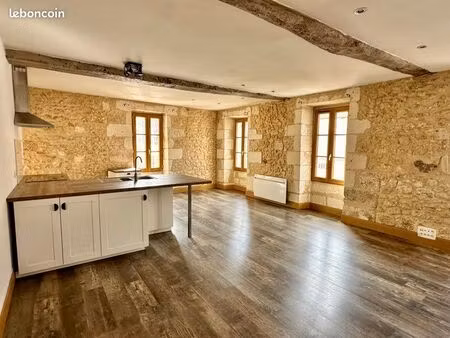 location appartement 3 chambres – 100 m² – centre villamblard – 700