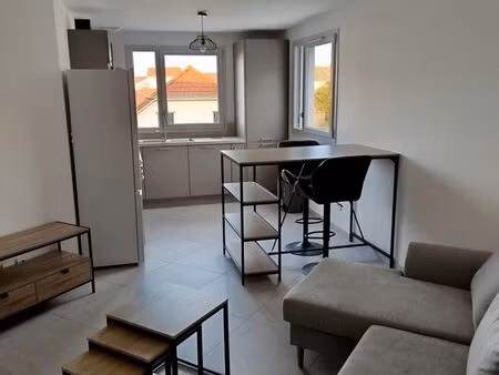 appartement t2 avec places de parking et cave