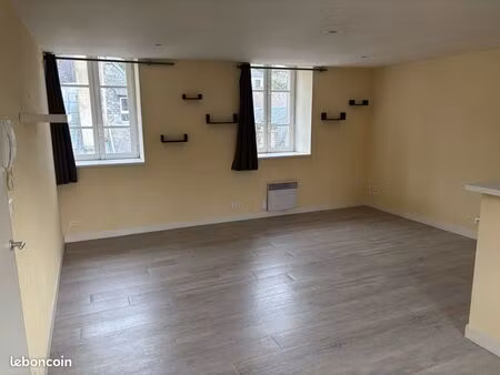 loue t2 centre ville morlaix 50m2