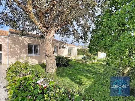 vente maison aux sables-d'olonne (85100) : à vendre / 102m² les sables-d'olonne