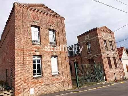 immeuble 15 pièces - 453 m²