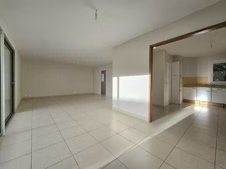 location maison à rennes (35000) : à louer / 113m² rennes