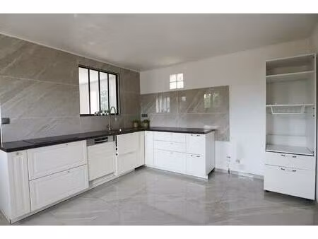 plain pied proche gare//on pose ses meubles