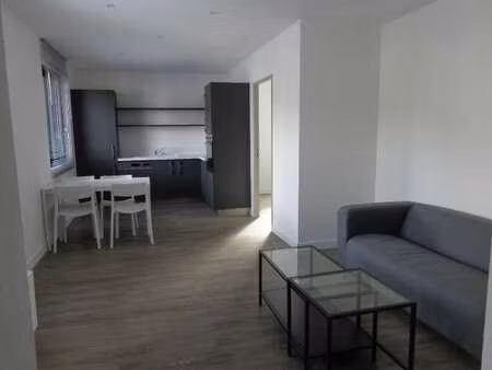 location appartement 2 pièces meublé à vibraye (72320) : à louer 2 pièces meublé / 45m² vi
