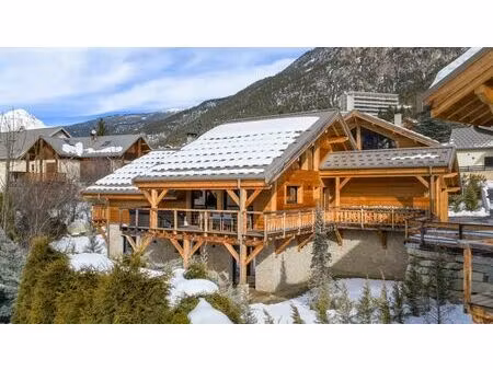 référence : 6338-clg - chalet de prestige avec sauna  spa et salle de cinéma à serre cheva