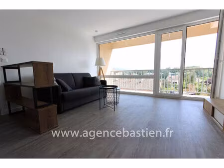 location appartement 2 pièces 44 m² à divonne-les-bains (01220)