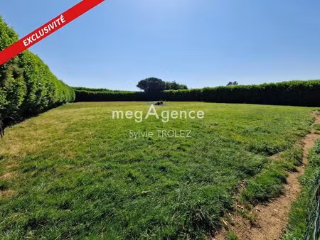 en vente terrain constructible 17 64 ares – 93 000 € |le champ-saint-père