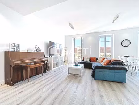 location appartement 3 pièces 85 m² à nice (06000)