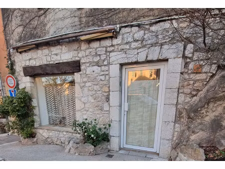 location commerce 37 m² à saint-cézaire-sur-siagne (06530)