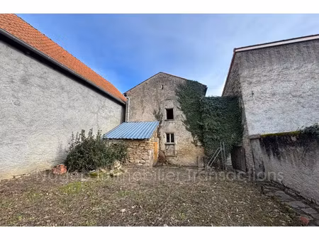 vente maison 5 pièces 150 m² à aigueperse (63260)  88 000 €