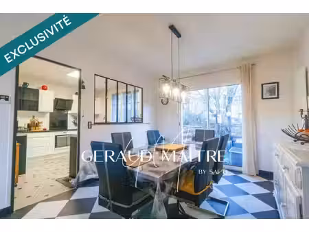 villa séparée en 3 appartements