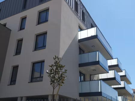 location appartement 2 pièces 33m² clermont ferrand 63000