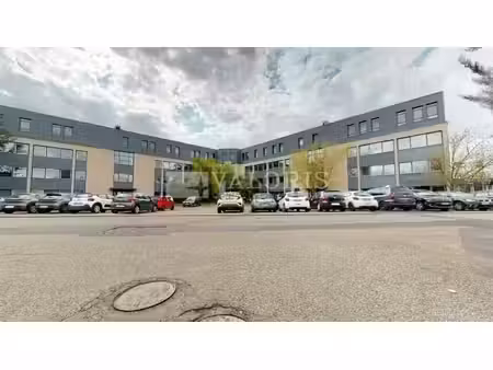 location local professionnel 350m² ecully 69130