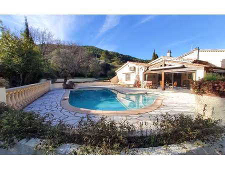 achat maison 8 pièces 235m² cuers 83390