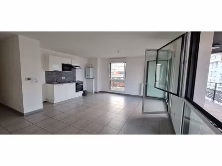 location appartement 3 pièces 64 m² à clermont-ferrand (63000)