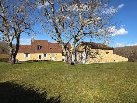 ferme rénovée avec finition exceptionnel  piscine et 3 hectares de terrain