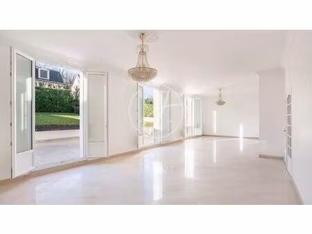 rueil-malmaison - avenue de la chataigneraie - maison mansart familiale à louer – 7 pièces