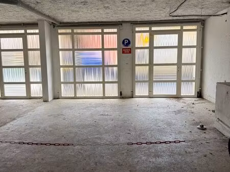 opportunité rare – 2 places de parking