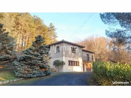 maison 5 pièces 156 m²