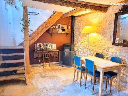 maison avec jardin castries centre